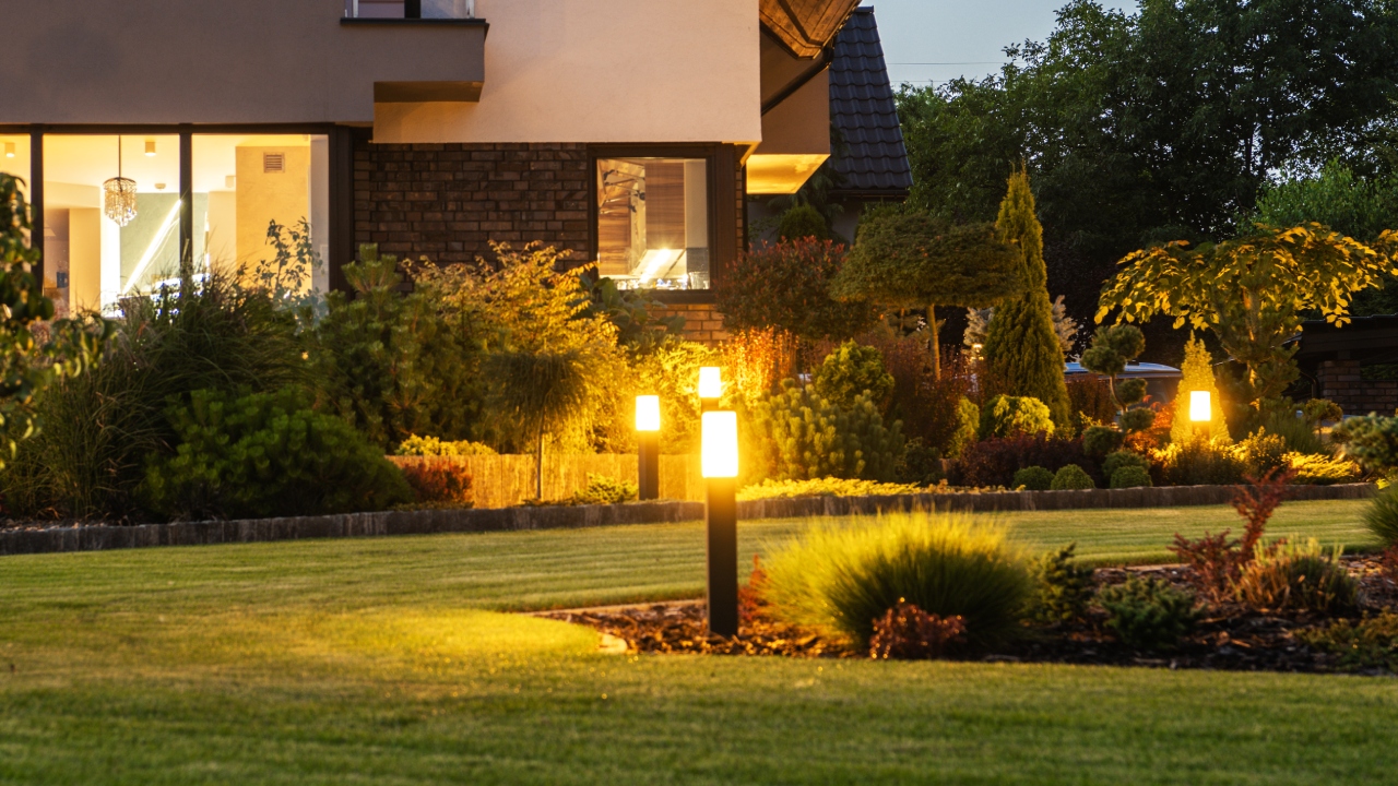 Professional Outdoor Lighting Tips